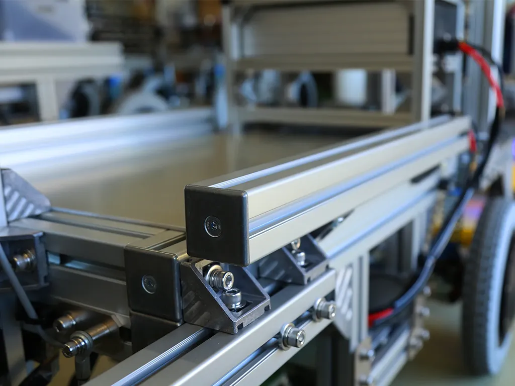 サイドフレーム